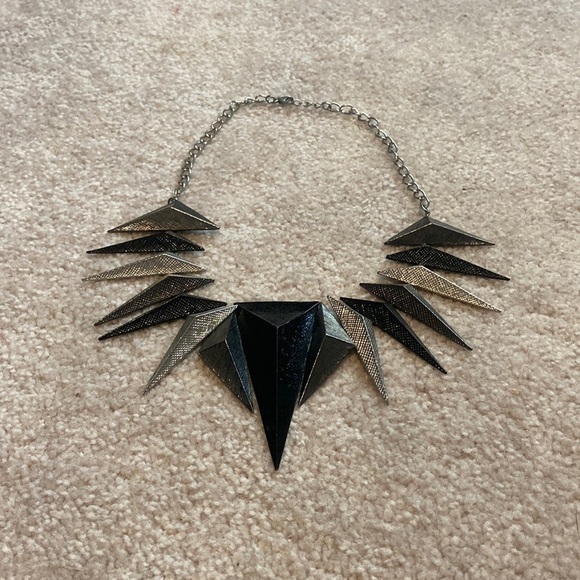 Jewelry - METAL Three Tone Necklace